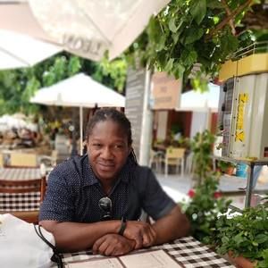 Meet your Posher, Christopher